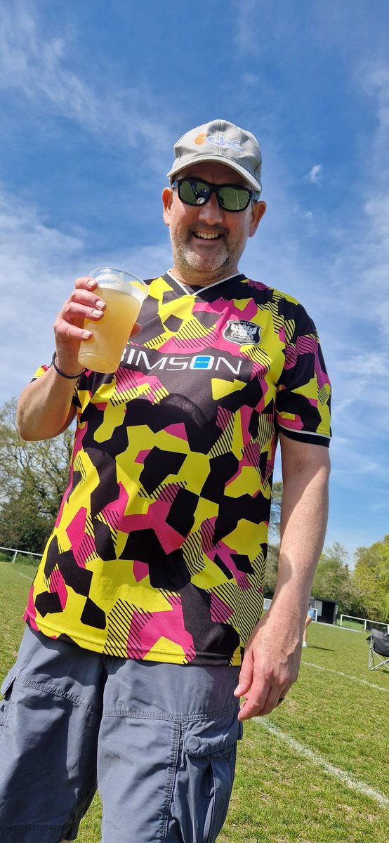 Cheering on <a href="/officialcufc/">Carlisle United</a> from <a href="/Galleywood_fc/">Galleywood Football Club</a> #beerfestival #COYB <a href="/cusclbontour/">CUSC London Branch</a> 🍻