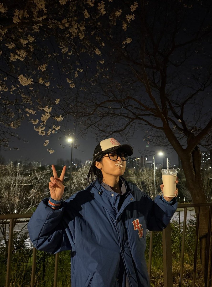 godchoiyena's tweet photo. this can only mean one thing in korea https://t.co/VIuOwlttLS