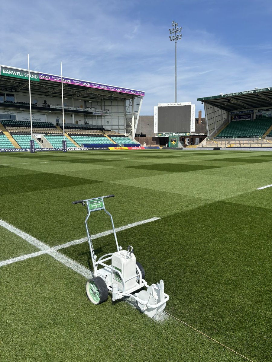 JoshhGould's tweet photo. Unbelievable weather throughout this European block. 
All set and ready for the QF’S https://t.co/Bc5raPDAZG