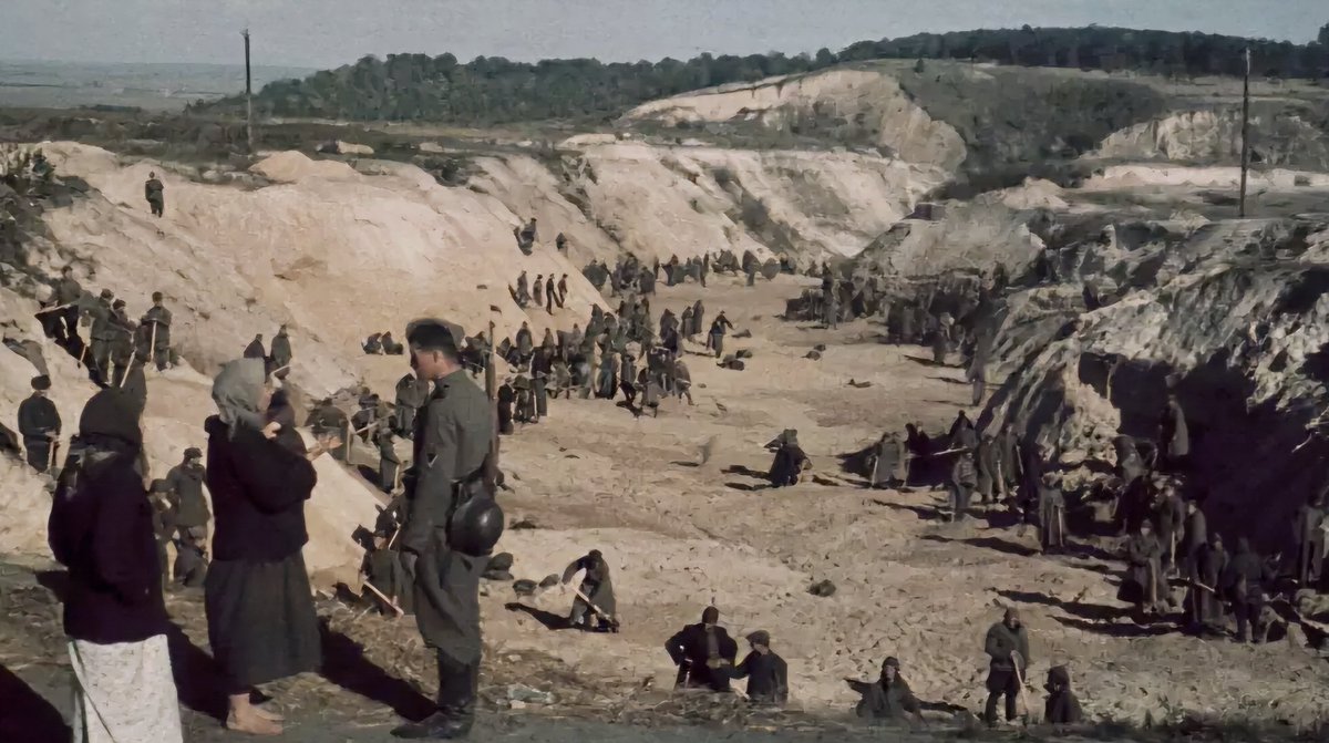 HR_AB1's tweet photo. Babi Yar, 1941, 29-30 Sep. | Holocaust by Bullets https://t.co/0hhdFgwlDb