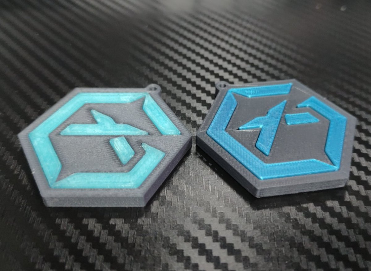 DiegoTuron's tweet photo. Hice unos llaveros 3D para agradecer a los fans su amor incondicional por Giantx. Estaremos sorteando a los asistentes al LEC Roadtrip 10 llaveros, 5 en mi cuenta y 5 en @GiantxCrew hasta el día 19.

Requisitos:
Follow ambas cuentas
Like post
Retweet post https://t.co/3pmzGH9prM