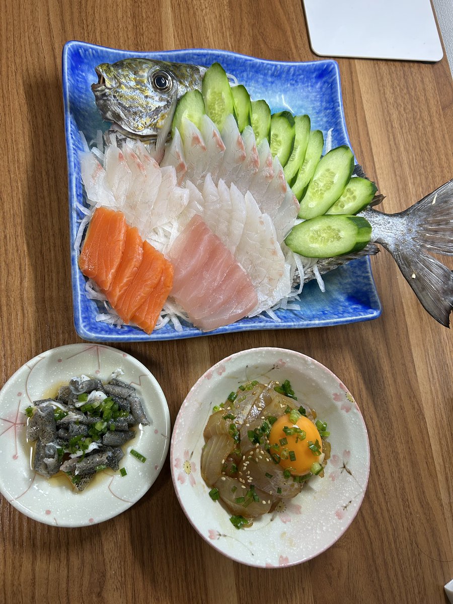 ryuseiqn_'s tweet photo. 作るの頑張った😆全部自分で作りました！
2枚目カーエーの姿盛り
3枚目カーエーの皮のシークワーサータレ和え
4枚目カーエーのコチュジャンユッケ？

全部美味しかった！ https://t.co/DMKJYLbJM6