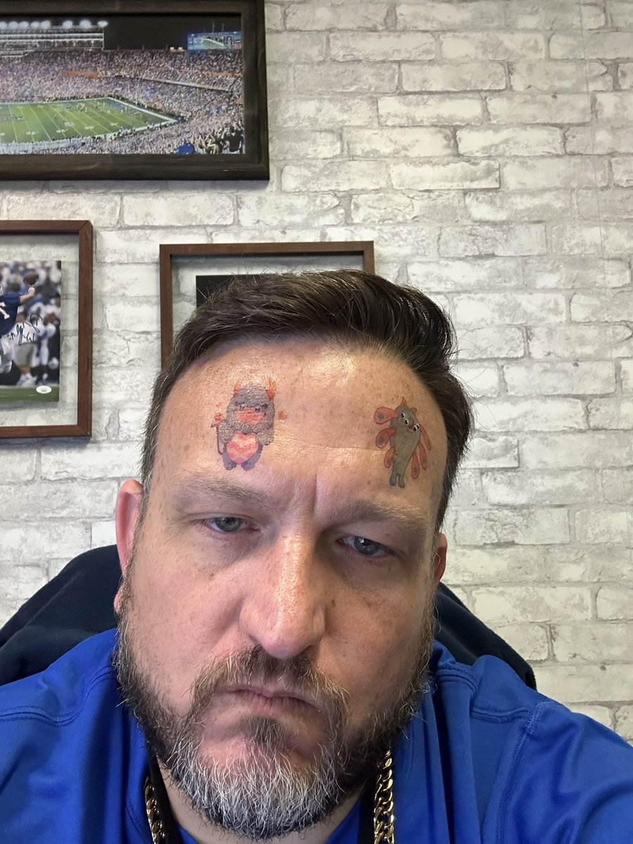 Aaron Pickren tweet media