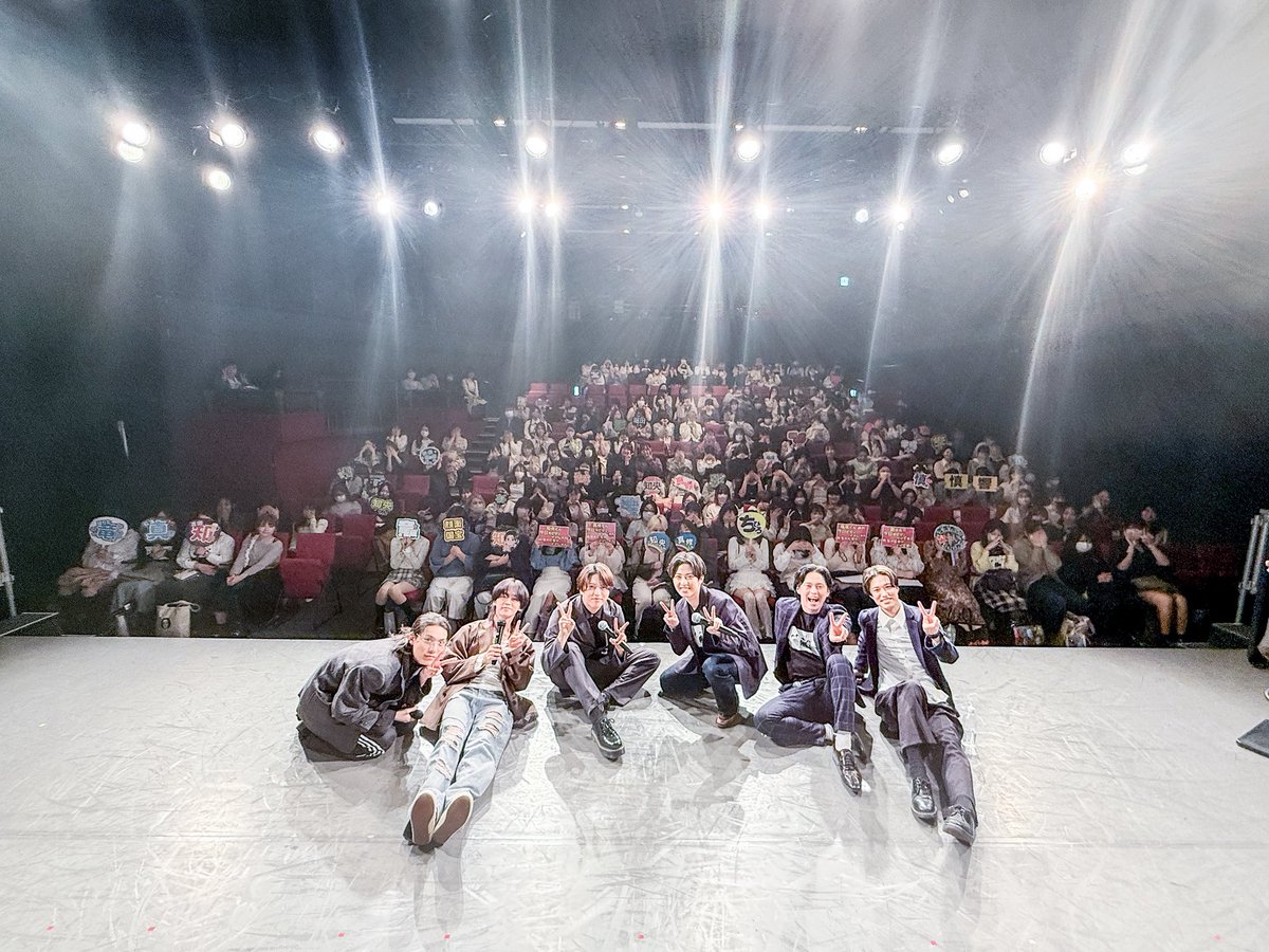rokub_official's tweet photo. 6-Bフェスvol.2
ご来場頂きありがとうございました✨️
1部は『仕事の運勢』🤵🏻
2部は『恋愛の運勢』💏
推しとの当てはまる運勢はありましたか？

本日はメンバー共にスタッフ一同
楽しい時間をありがとうございました
またお会いしましょう💪

#ロクビーフェス
#6Bフェス https://t.co/gaYDCVD8N3