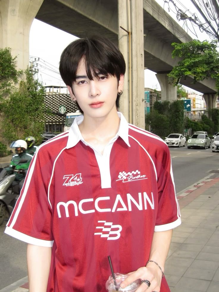 bbernardbeu's tweet photo. #PerthSanta Short AU

Karena hidup punya banyak plot twist https://t.co/yRuRgCRTb6