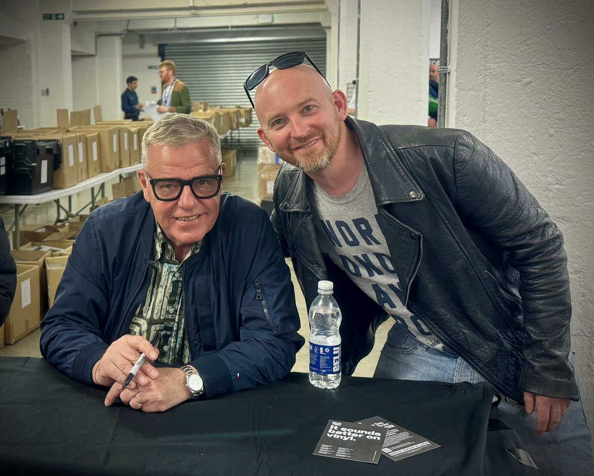 Decent day out… <a href="/MadnessNews/">Madness</a> #RecordStoreDay #RSD25 <a href="/RoughTrade/">Rough Trade</a>
