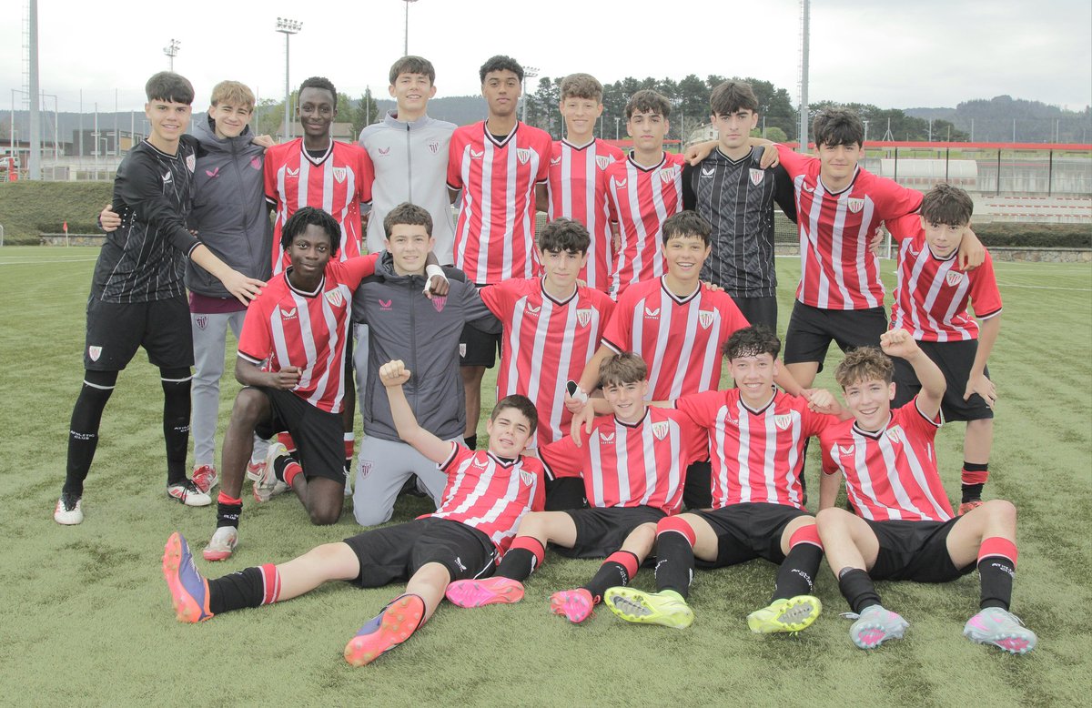 Felicitamos al <a href="/AthleticClub/">Athletic Club</a> B por su título de campeones en la categoría Cadete Honor Regional. 

👏 ZORIONAK !!

Athletic Club B zoriondu nahi dugu Ohorezko Erregional Kadete mailan txapeldun izateagatik.