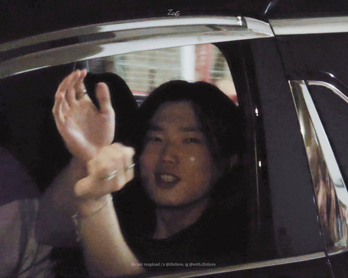 ifntlove's tweet photo. 250211 wave to earth in singapore
play with earth 0.03 - jeonmin
퇴근~ 하트 잘 받았어서~
#wavetoearth #웨이브투어스 #jeonmin #전민 #wavetoearthinsg #003worldtour @wave_to_earth https://t.co/UXnxRg8QlW