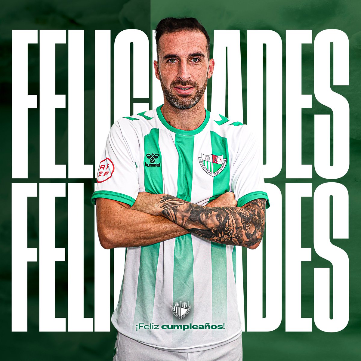 🎂 Hoy cumple 3️⃣2️⃣ años nuestro jugador <a href="/Ivanpereez2/">Ivan Pérez</a>.

🎉 ¡𝐌𝐮𝐜𝐡𝐚𝐬 𝐟𝐞𝐥𝐢𝐜𝐢𝐝𝐚𝐝𝐞𝐬, Iván!

Que sean muchos más defendiendo el #LegadoBlanquiverde. 🤍💚