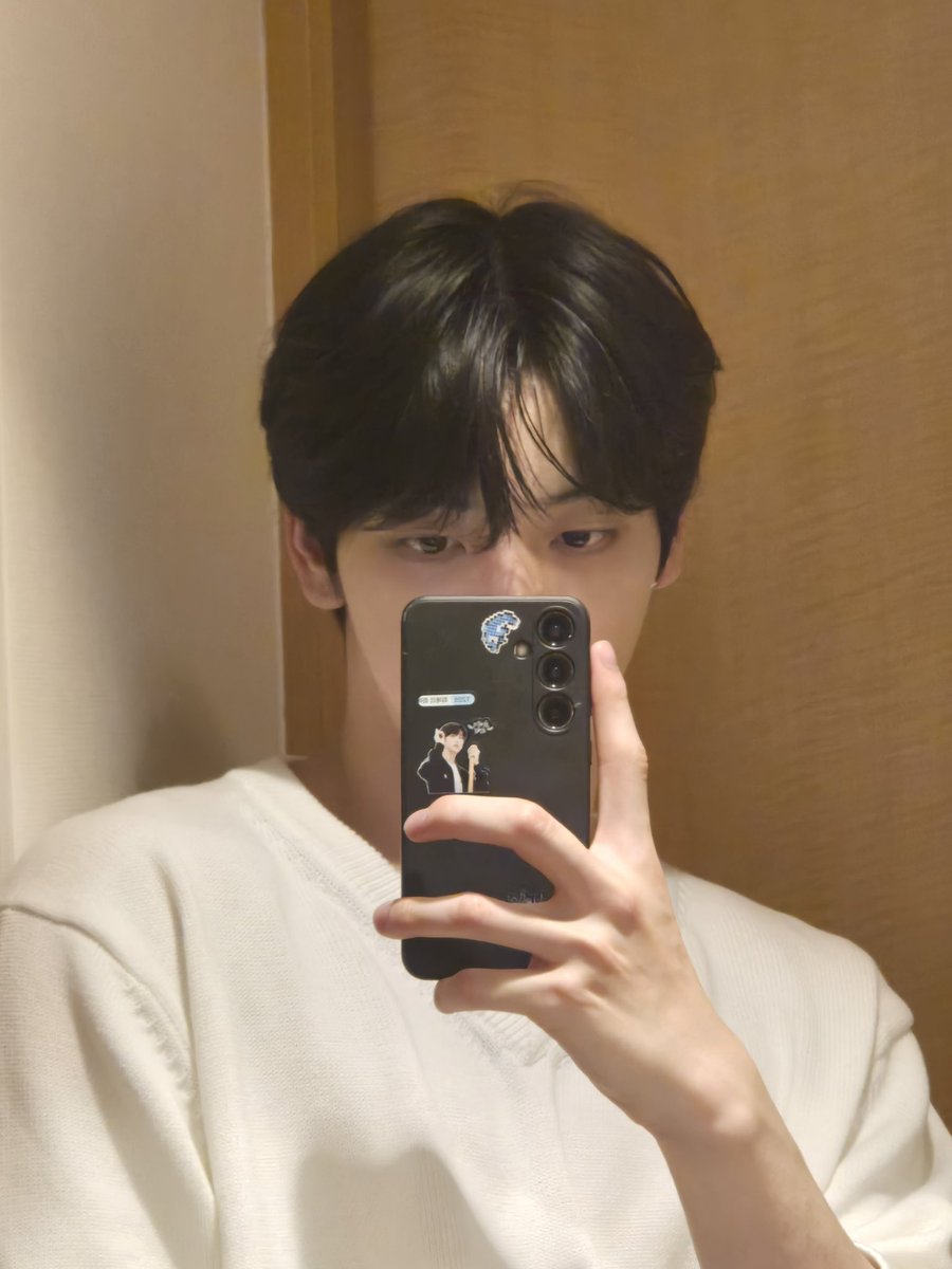 csbshour's tweet photo. #SOOBIN weverse post https://t.co/BdcgVYSHaX