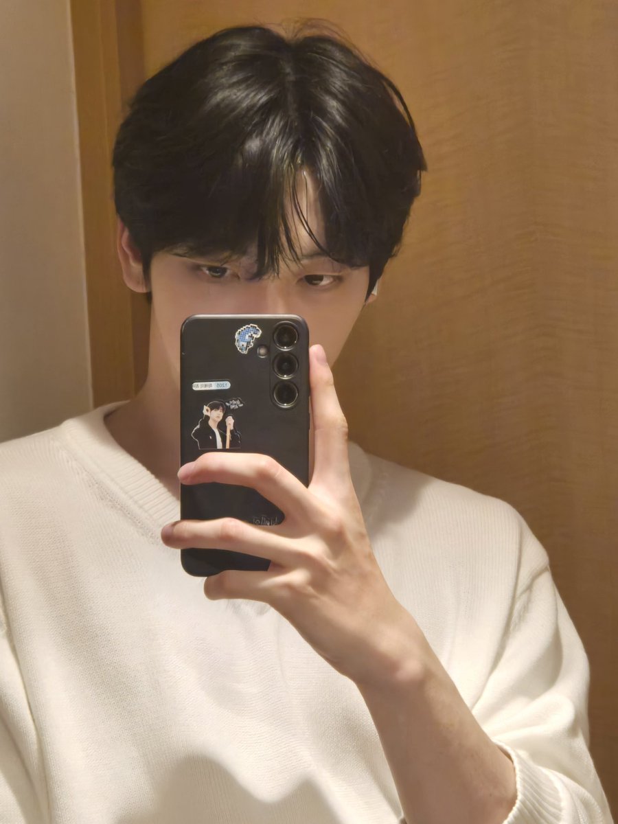 csbshour's tweet photo. #SOOBIN weverse post https://t.co/BdcgVYSHaX