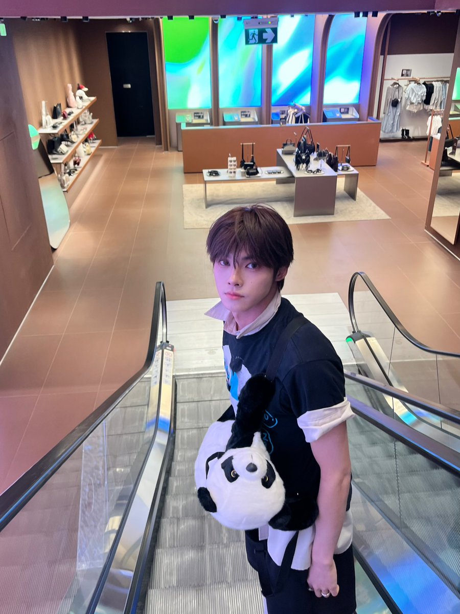 21_xno's tweet photo. 🎳 #SmartWattana https://t.co/15Duhjnqgh