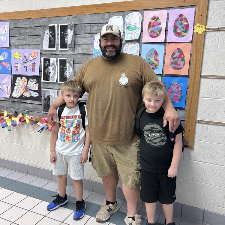 USD271_Schools's tweet photo. Thank you to Josh Green for serving as a WATCH D.O.G.S. for us this week! We are grateful you could join us at SGS! #dadsofgreatstudents https://t.co/iONK2Y6ck9
