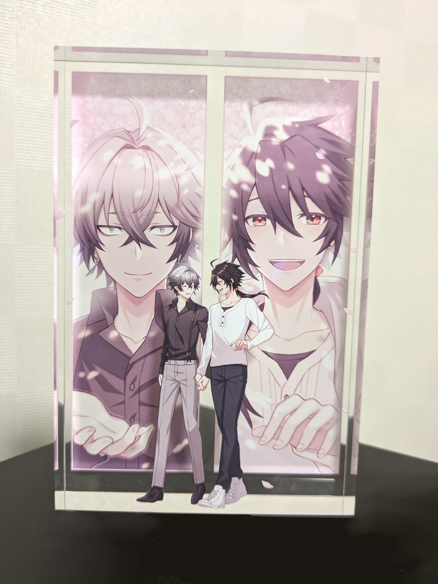 horonoemon's tweet photo. 塁源アクリルブロックできました～！
厚みと存在感すごい…！！表印刷も使って二層構造にしてもらったんですが大正解すぎる～！
一緒に作ったif夫婦のアクスタもめちゃ綺麗にかわいく作ってもらえました！満足！！

モノラボファクトリー(@MonolaboFactory)さんで印刷してもらった！ https://t.co/rja5HRT0Ss