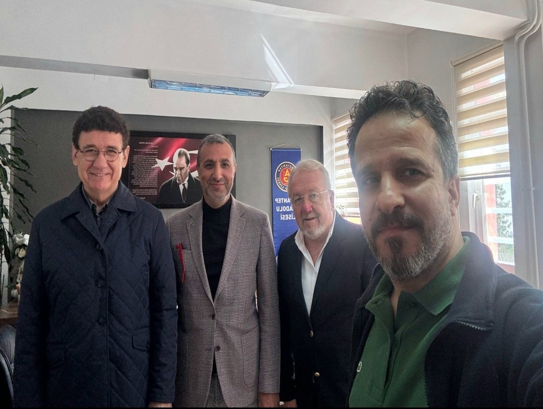 GalKurumsal's tweet photo. Rehberlik Servisi ve Doğu Akdeniz Üniversitesi işbirliği ile Eğitimci Yazar Süleyman BELEDİOĞLU  "Beyin Temelli Öğrenme Teknikleri ve Sınav sürecinde verimli çalışma yöntemleri konulu seminerle öğrencilerimize sunum gerçekleştirmiştir. 
@Gaziantep_MEM 
@erdalkilinc27 https://t.co/M8cUiRDGFz