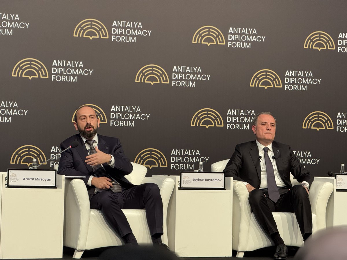 Arshaluis tweet media