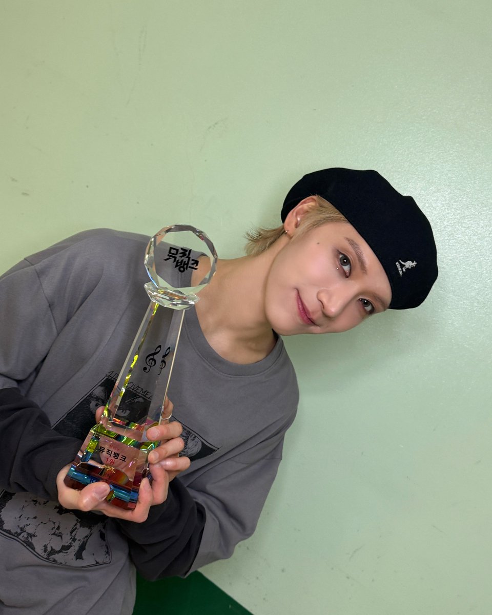 NCTsmtown's tweet photo. 💚💜made🏆

#TEN #李永钦 #텐 #STUNNER 
#TEN_STUNNER 
#NCT #WayV #威神V https://t.co/dHl6PhNyu1