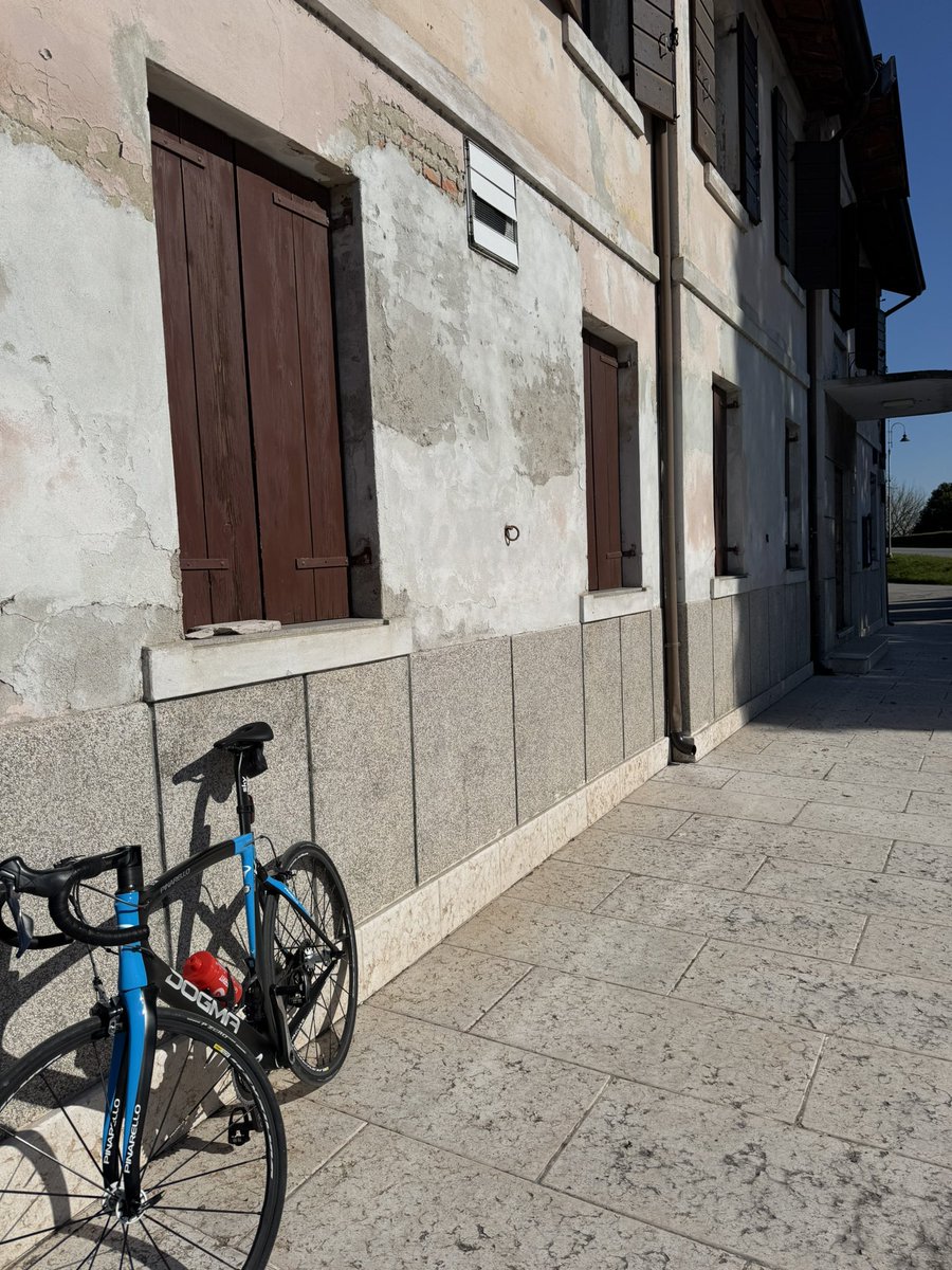 alovisotto's tweet photo. @GeraintThomas86 @GannaFilippo @LukeRowe1990 @parisroubaix https://t.co/LS5qSUEnhj