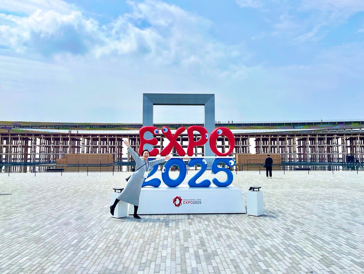 chi_iii's tweet photo. 🌏EXPO 2025
大阪・関西万博 開会式パフォーマンス
「祭り」に参加させていただきました！

大きなステージ、そして舞台上も舞台裏もプロフェッショナルばかり、とても刺激的な数日間でした。
お囃子方がこんなに集まる現場もそうそうない…！みんなに会えて笑って幸せすぎた…ラブお囃子ーず！🫶🌏 https://t.co/XYeq6OFmx2