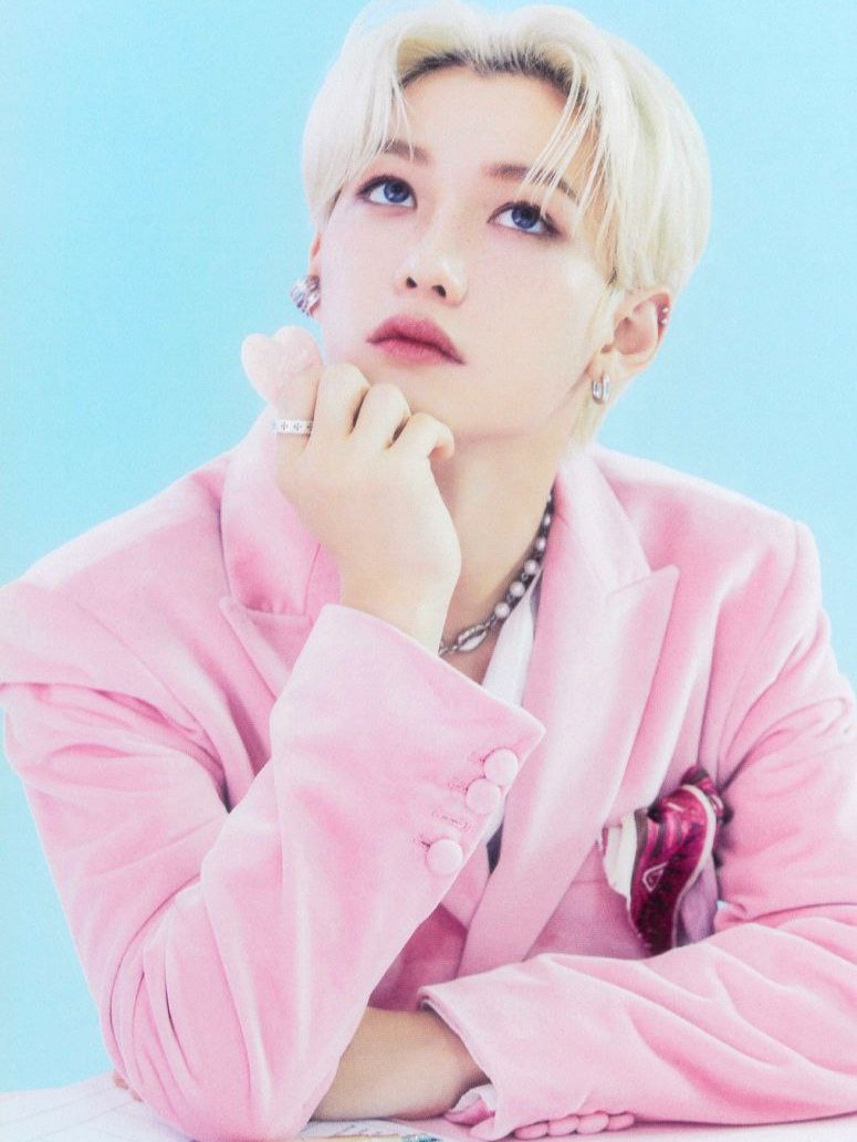 hyunlix_jeongho's tweet photo. ๐ท๐๐๐ฝ๐ป๐ธ๐ ๐ง๐ค๏ธ
{#StrayKids #Hyunlix #Cupcake
#SunClouds #Felix #Hyunjin #BlondeHair #Choker #Taste
#YouMakeStrayKidsStay #SKZ #StrayKidsWorldDomination } https://t.co/W7OOkyz8Em