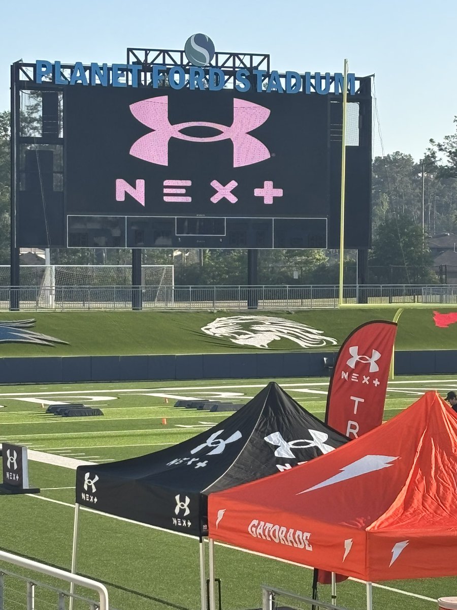 Go time in Htown!
<a href="/247sports/">247Sports</a>
<a href="/On3sports/">On3</a> 
<a href="/cmoorefrog/">Cody Moore</a> 
<a href="/PrepRedzoneTX/">Prep Redzone Texas</a> 
<a href="/9ine0Elite/">NINE 0 ELITE TRAINING ACADEMY</a> 
<a href="/SacrificeINC/">Sacrifice Training</a> 
<a href="/LoneStarPrepsTX/">LoneStarPreps.com</a> 
<a href="/UANextFootball/">All-America Game</a>
