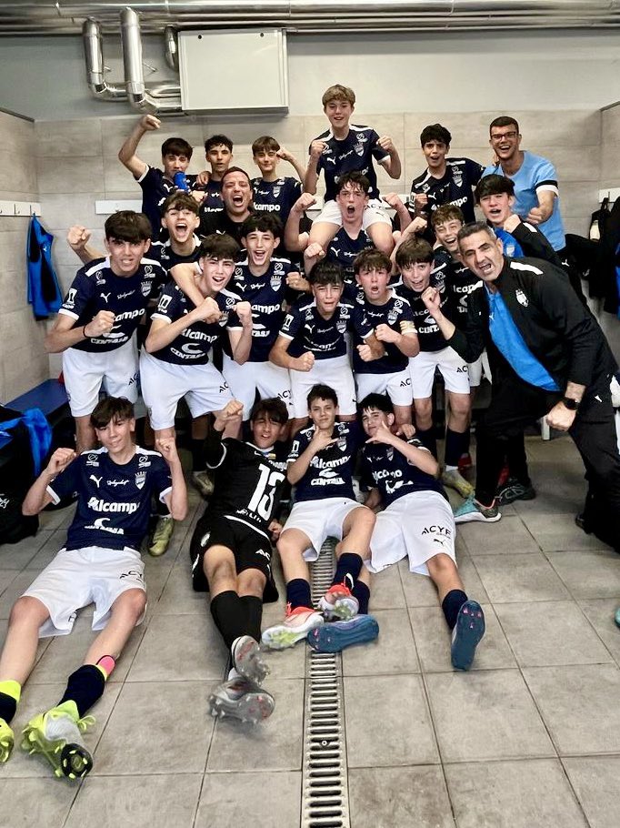 𝐏𝐑𝐈𝐌𝐄𝐑𝐀 𝐈𝐍𝐅𝐀𝐍𝐓𝐈𝐋 | 𝟏-𝟎 | 𝐂𝐃 𝐂𝐔𝐀𝐑𝐓𝐄

👏💙 3 Puntazos

#UteboEsCantera