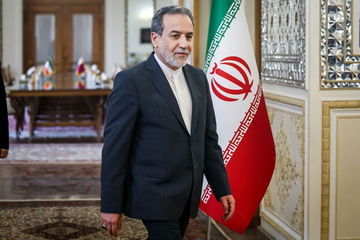 مذاکره یعنی بده بستان 
قطعا امتیاز خواهیم داد
اما ان شاءالله هم تراز با امتیاز که میدهیم،امتیاز بگیریم
دعاگوی تیم‌مذاکره کشورمون هستیم 
عزیزان گوشتان به دهان رهبری باشد
قطعا سربلند بیرون  خواهید 
#مذاکره
#دست_برتر_ایران