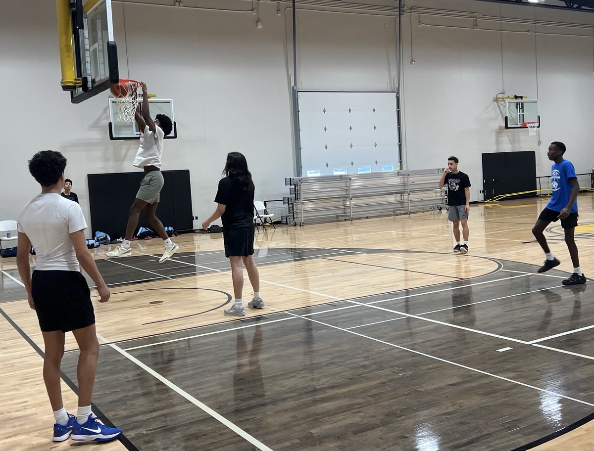 DAK Hoops (@dakshoops) on Twitter photo β¦<a href="/packbasketball2/">Pack Basketball</a>β© 15UπPractice
Long/athletic/skilled
Excited toπon β¦<a href="/PHCircuit/">Prep Hoops Circuit π</a>β© β¦<a href="/packbasketball2/">Pack Basketball</a>β© 15UπPractice
Long/athletic/skilled
Excited toπon β¦<a href="/PHCircuit/">Prep Hoops Circuit π</a>β©