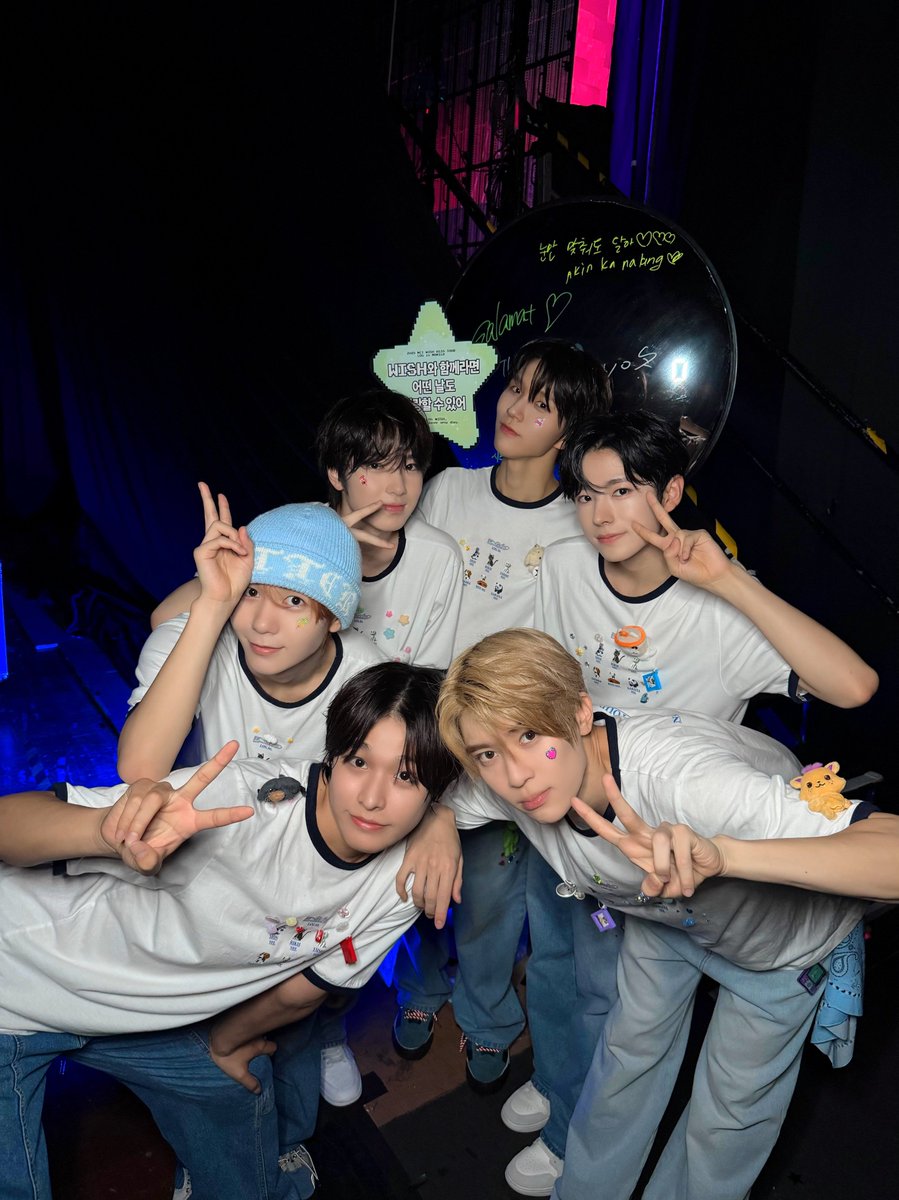 nctwishofficial's tweet photo. 오늘 마닐라에서 처음으로 공연했는데요!!
시즈니의 뜨거운 함성 소리를 들으니까 가슴이 두근거렸어여❤️‍🔥
마치 시즈니와 우리가 애니 속의 주인공이 된 거 같은 멋진 기분?🤭
고마워요 시즈니 키따마할💚

Ito ang kauna-unang pagkakataon na nakapag-perform kami dito sa Manila!!
Nang marinig namin ang malalakas ninyong boses- grabe ang aming kilig❤️‍🔥
Parang tayong lahat naging bida sa isang anime—kasama kayo, NCTzens! Ang ganda ng feeling🤭
Maraming salamat, NCTzens. Mahal kita💚

We had our first concert here in Manila tonight!!
Hearing the passionate cheers of NCTzens made our hearts beat so strong❤️‍🔥
It felt like we were the main characters of an anime—together with you, NCTzens! What an amazing feeling🤭
Thank you so much, NCTzens. Mahal kita 💚

#JAEHEE #재희 #ジェヒ 
#NCTWISH #LOGin #NCTWISH_LOGin
#NCTWISH_ASIA_TOUR #MANILA