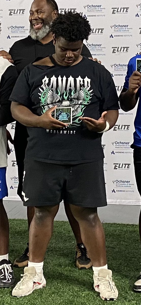 BrocBryant2's tweet photo. Another camp under my belt #booger77 #bugga77 @EliteTrainingBR #warrior @Curtis_Patriots @CoachBryantRoss @jeffr4y_c I’m working to #dominate https://t.co/xY3bvUeWxp