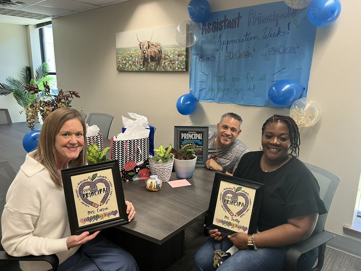 Jennifer Garcia (@jengarciaoms) on Twitter photo As we wrap up #AssistantPrincipalWeek, I hope our amazing <a href="/OBanion_Bisons/">O'Banion Middle School</a> APs felt the love, gratitude, and just how much we appreciate them. We celebrate you not just this week, but every single day!Thank you for all you do, we truly have the best! 🦬💙🧡#NotLikeUs As we wrap up #AssistantPrincipalWeek, I hope our amazing <a href="/OBanion_Bisons/">O'Banion Middle School</a> APs felt the love, gratitude, and just how much we appreciate them. We celebrate you not just this week, but every single day!Thank you for all you do, we truly have the best! 🦬💙🧡#NotLikeUs