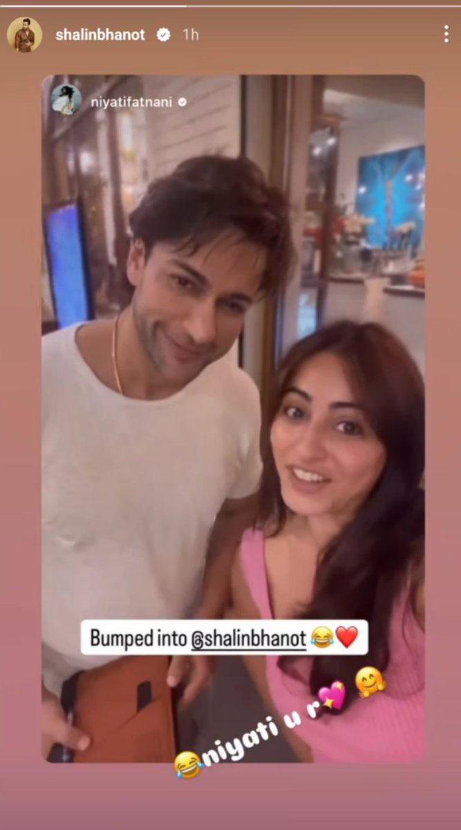 Shalin123fan's tweet photo. Shalin Bhanot Niyati Fatnani bumped into each other ❤️

#shalinbhanot #Niyatifatnani #KhatronKeKhiladi #Trending #Television https://t.co/q0ZNxmXYRJ