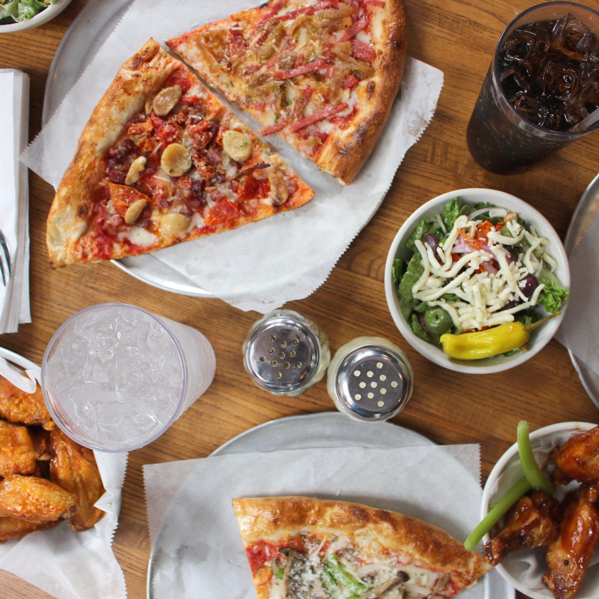 mthpizza's tweet image. Ready for #lunchdeals?  😎
We've got you covered with Adventure Pies (aka Build Your Own Pizza) from $12, custom #pizzabytheslice from $3, combos from $12, AND our mighty #meatballsub. 💪

Lunch FRI - SUN, 12PM - 4PM
MTHpizza.com

#lunchtoday #pizzaandwings #smyrnaga