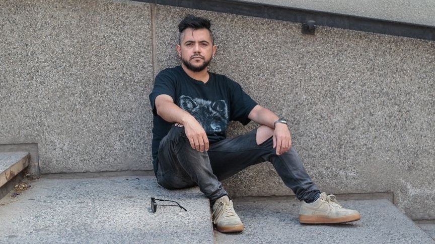 GradeGeorge's tweet photo. Éste es Pablo Paredes, Director de la Secretaría de Comunicaciones, "poeta " y principal asesor del merluzo @GabrielBoric ...
Remuneración bruta de Pablito: $7.872.454 mensuales
Buen finde. https://t.co/bg67x3L1zW