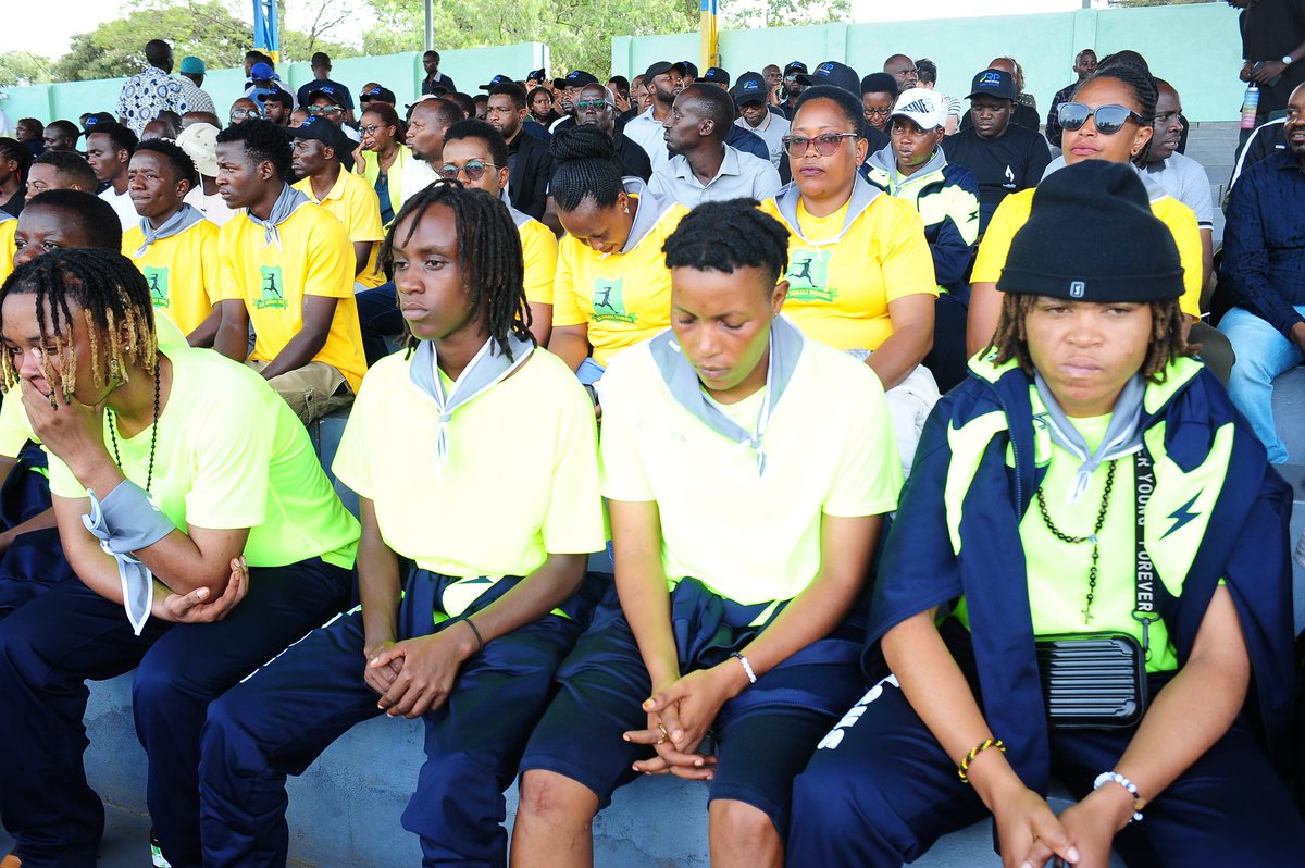 Ikipe y'Umujyi wa Kigali y'abagore "As Kigali wfc"; Abakinnyi n'abakozi bayo twifatanyije n'Umujyi wa Kigali n'abanyarwanda bose muri rusange kwibuka kunshuro ya 31 Abatutsi batereranwe bakicwa, ingabo z'Ababiligi ahahoze ari ETO Kicukiro (IPRC Kigali).

Twibuke twiyubaka.