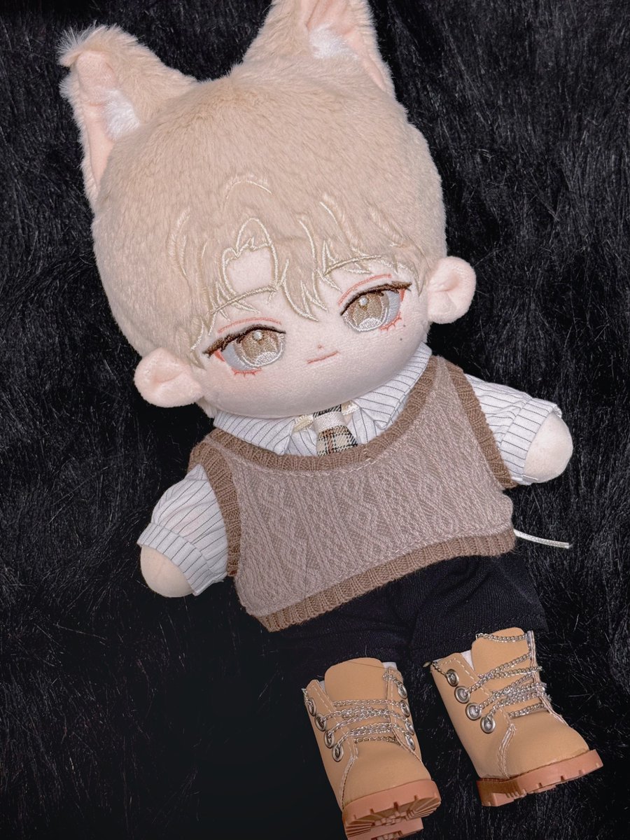 13th_rabbit's tweet photo. 🦊🤍 https://t.co/QFRQnomqmL