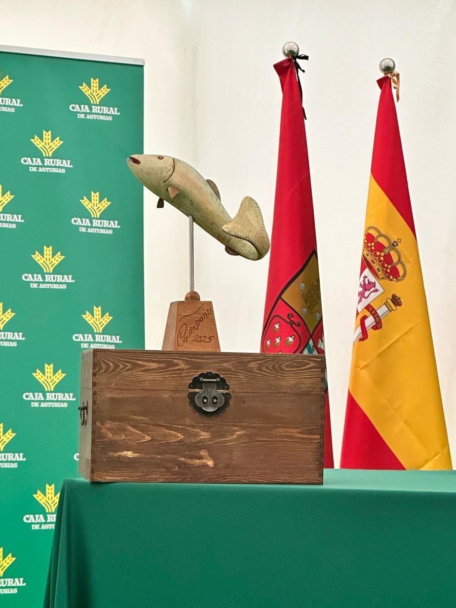 GPPAsturias's tweet photo. 🎣Hoy hemos asistido a la XXV Feria del Salmón Capenastur 2025 en Cornellana, un evento que se ha consolidado como un referente del sector en toda la región y que pone en valor la pesca del salmón en Asturias. https://t.co/it9E5dEFSi