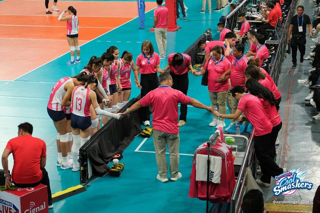 JiaLyternity's tweet photo. Win or lose, i am in this pink shit forever. Bounce back next conference, creamline! It was a good run and nothing to be ashamed about. There are a lot of lapses, but we know you can work on it. Always proud. Creamline always in all ways. 💗❤️‍🩹

#PVL2025
#PVLAFC2025 https://t.co/SEA0K4JyEy