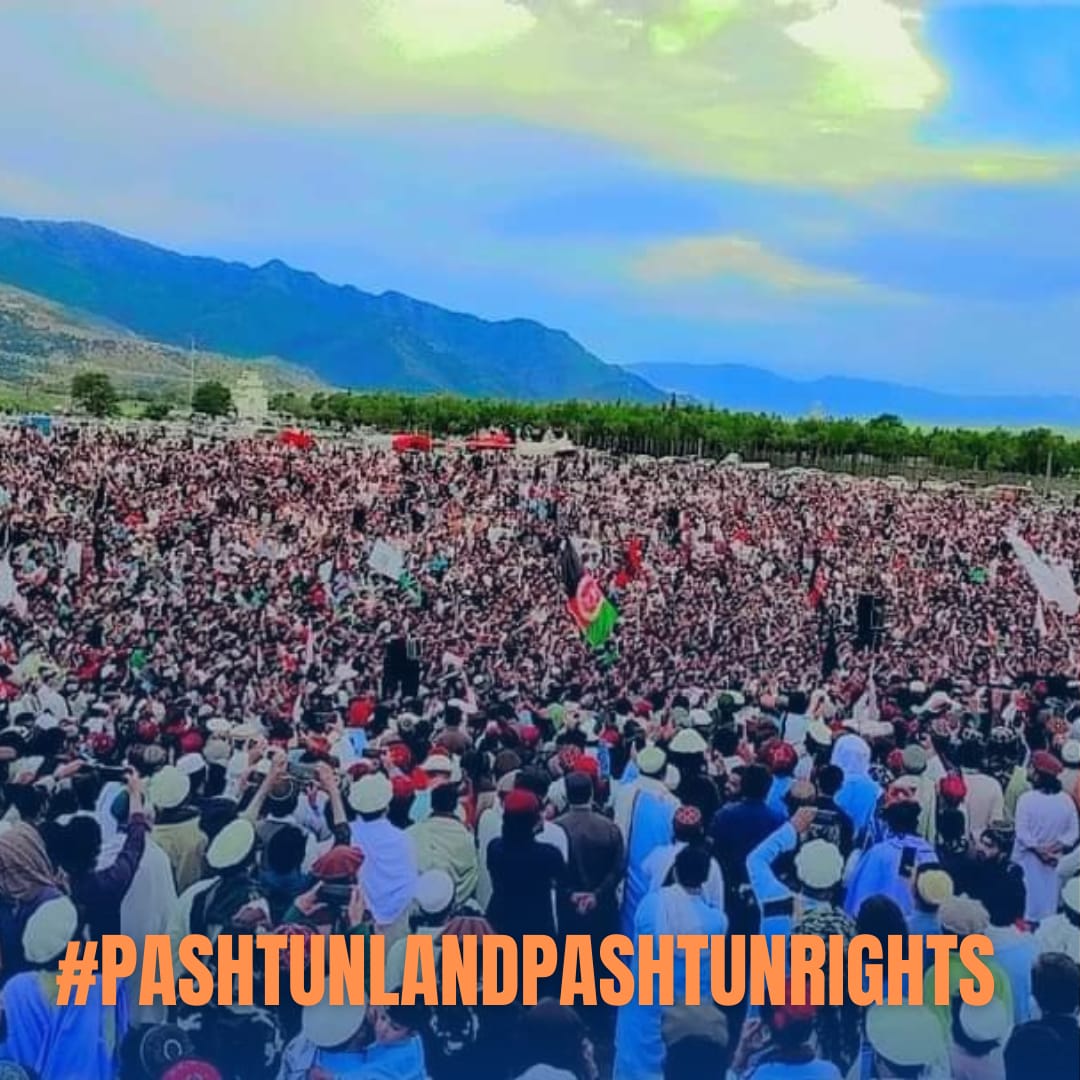 ptmlakkimarwat's tweet photo. Pashtun land is not for sale. Our minerals aren’t to fund generals’ private villas and dance parties in Islamabad. This land belongs to its people! #PashtunLandPashtunRights https://t.co/JCntnRA5fx
