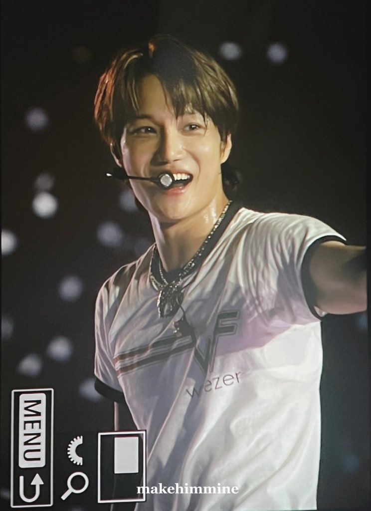 kjigoat's tweet photo. always has that spark in his eyes when he sees his fans after a performance 🥹🫶🏽 https://t.co/bzMv4T8cO3