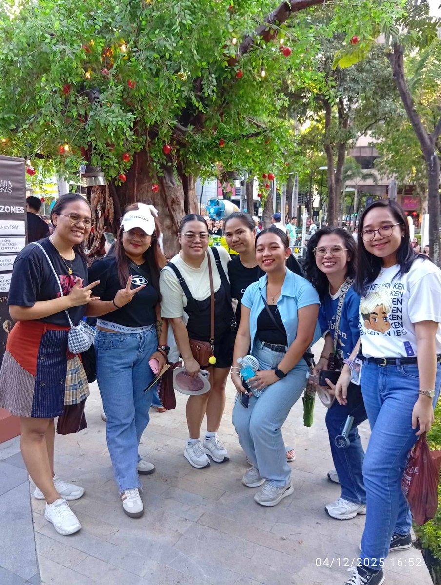 RGacos79239's tweet photo. New FOUND friends at #damtreeinbgc
sobrang SLMT sainyo grabe yung pakiramDAM feeling 10years na agad ung samahan natin kahit first time meet palang ๐ฅฐ SLMT @SB19Official dahil sainyo marami pa kami nakikilalang bagong kaibiganโบ๏ธ
#SimulaAtWakas #damtreeinbgc @nicxzane08 @sisiwni https://t.co/KaFNlctEnI