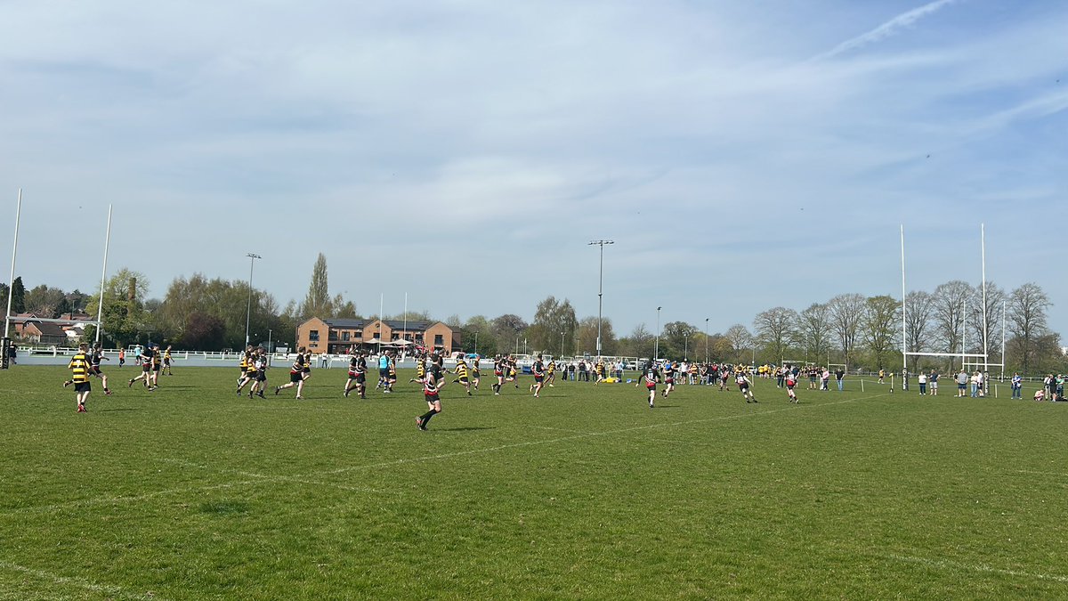 Colts, Bucks underway. 1s 3pm ko vs Leek.