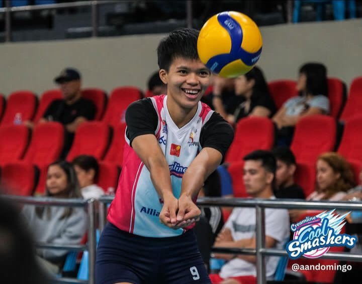 jemagandaur's tweet photo. Hay maraming salamat na lang sa inyo, GalaPons at PaLor 💕. Grabe yung puso niyo today 😤

#PVL2025 https://t.co/sj6l8eMpzJ