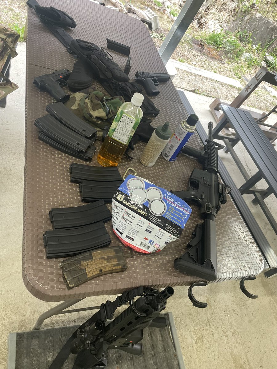 Zephyr145631023's tweet image. 4月12日
山水来たー
箱出し次世代M4使ってみたけど反動あって楽しかった〜、また明日行こ〜
今週は2日連続サバゲー祭りだあ！