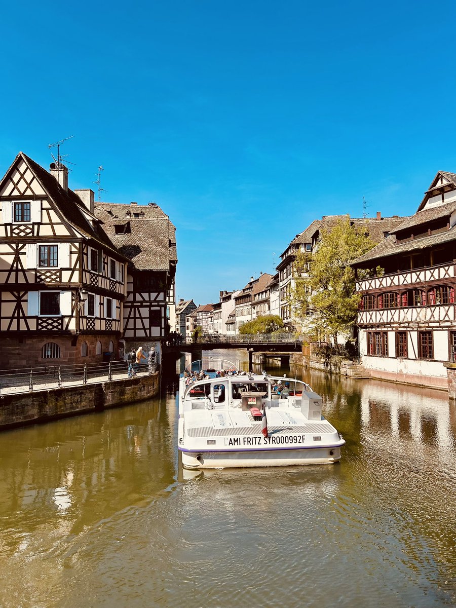 LederoutC's tweet photo. Strasbourg 🇫🇷
#strasbourg
#Alsace https://t.co/bYeoZQanHe
