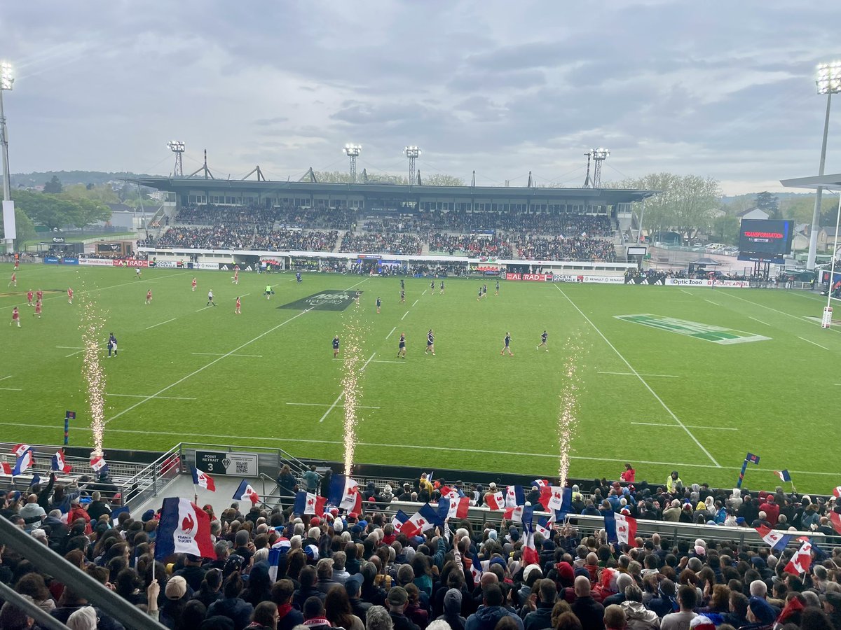 Terminé au Stadium. Après une seconde période maîtrisée, les Bleues s’imposent 42-12 face aux Galloises avec 6 essais inscrits et sous les vivats de 12738 spectateurs conquis !