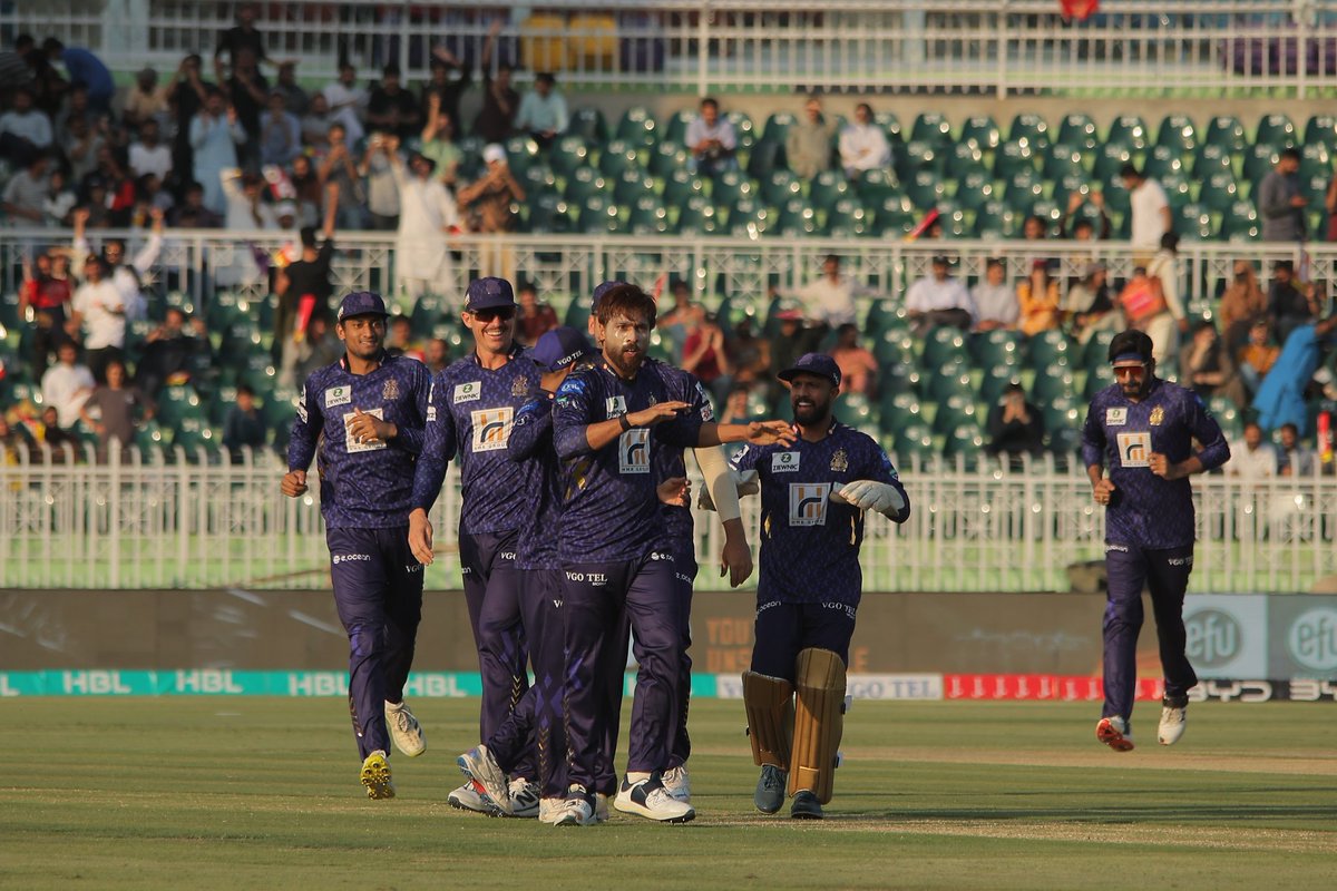 TeamQuetta's tweet photo. When @iamamirofficial strikes, we all celebrate 🙌👊

#PurpleForce | #PZvQG | #HBLPSLX https://t.co/LC4XE57smz