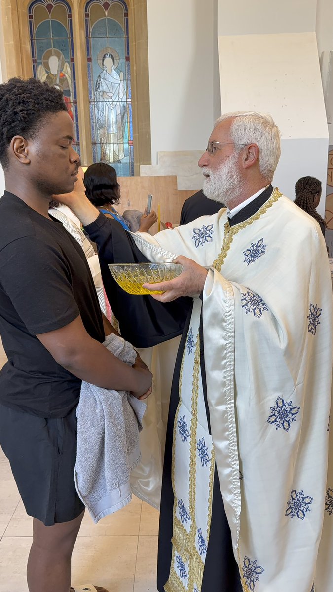 Makavelisson's tweet photo. Today in Hertfordshire, UK, ~140 Catechumens became Orthodox Christians☦️

Blessed to be among them

Please pray for me as I start my journey in Christ 🙏🏾 https://t.co/BaVlBhEgiP
