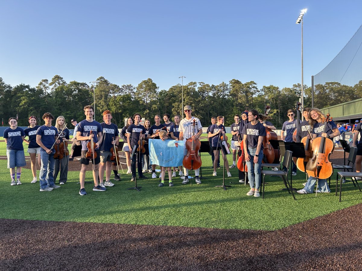 What a great night we had at the KHS Baseball game, watching the KHS Chamber Orchestra perform the National Anthem and cheering on our Creekwood alums on the team! #baseballandorchestraforthewin <a href="/HumbleISD_Arts/">Humble ISD Fine Arts</a> <a href="/KHSOrchestras/">Kingwood Orchestra</a> <a href="/HumbleISD_KHS/">Kingwood High School</a>