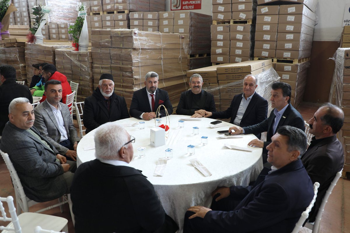 Van Ticaret ve Sanayi Odası (@vantsokurumsal) on Twitter photo Yönetim Kurulumuz ve Disiplin Kurulu Üyemiz; Odamız Üyesi Sn. Faruk Dalmış'a ait Van Faba İmalat ve Asansör Market'in açılış törenine katılarak, "İş Yeri Siftah Sertifikası" takdim etti.
<a href="/NecdetTakva/">Necdet Takva</a> <a href="/fahriborakk/">Fahri Borak</a> <a href="/senfaikk/">Faik ŞEN</a> Yönetim Kurulumuz ve Disiplin Kurulu Üyemiz; Odamız Üyesi Sn. Faruk Dalmış'a ait Van Faba İmalat ve Asansör Market'in açılış törenine katılarak, "İş Yeri Siftah Sertifikası" takdim etti.
<a href="/NecdetTakva/">Necdet Takva</a> <a href="/fahriborakk/">Fahri Borak</a> <a href="/senfaikk/">Faik ŞEN</a>